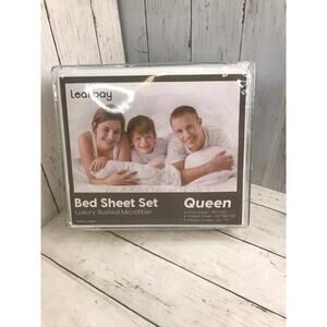 Queen bed sheet set